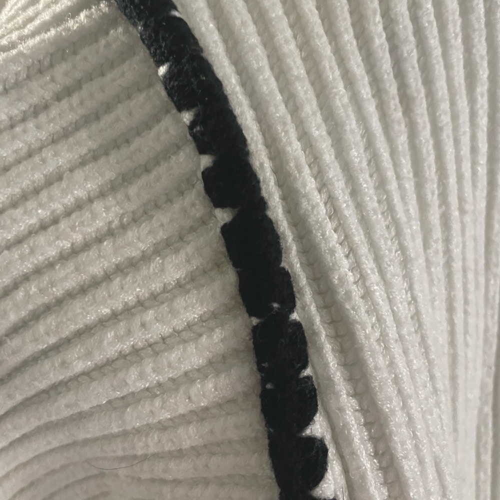 White Crew Neck Ribbed Sweater - Picture 3 of 5
